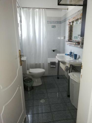 Seven Seas Apartments