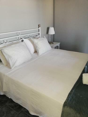 Seven Seas Apartments