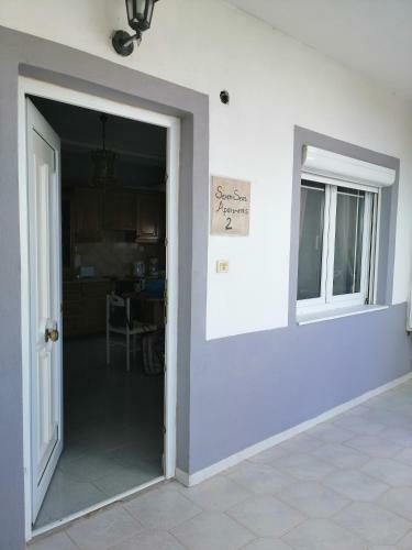 Seven Seas Apartments