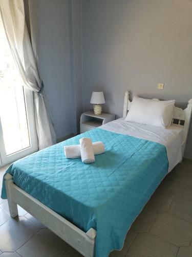 Seven Seas Apartments