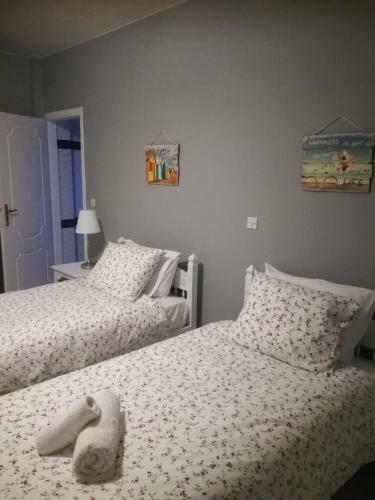 Seven Seas Apartments