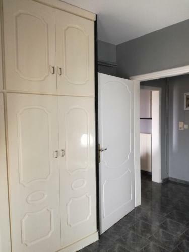 Seven Seas Apartments