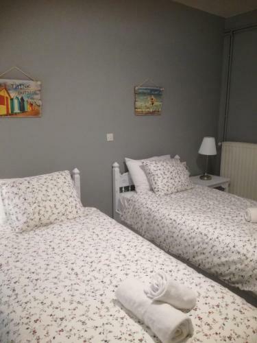 Seven Seas Apartments