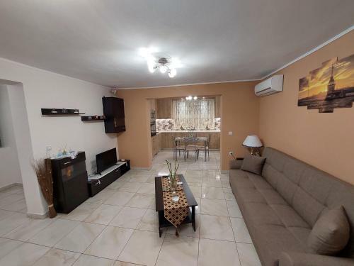 Litsa Galaxy Apartment