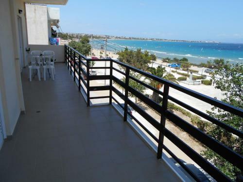 Eleni's Seafront Apartment