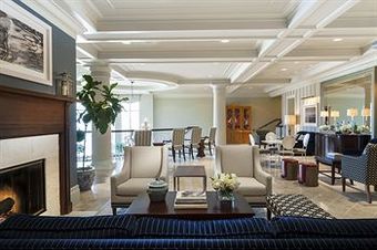 Woodmark Hotel Yacht Club & Spa