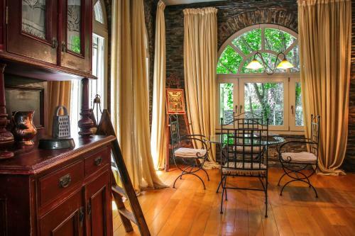 Menites Springs Villa