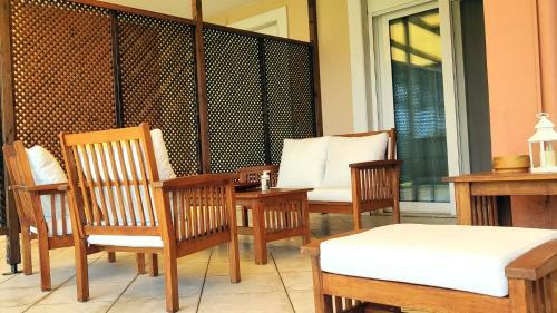 Sithon Villa - Seafront House