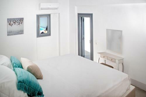 Villa Del Sol Santorini