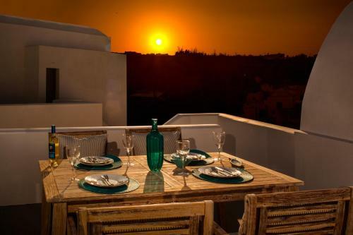 Villa Del Sol Santorini