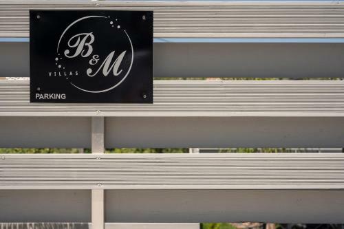 B&m Villas