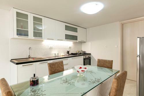 Loridis View Apartments