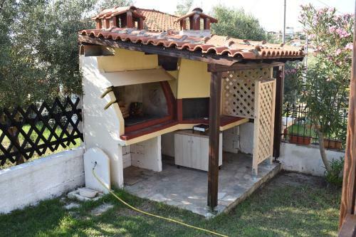 Dimitra House