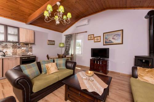 Vicky's House