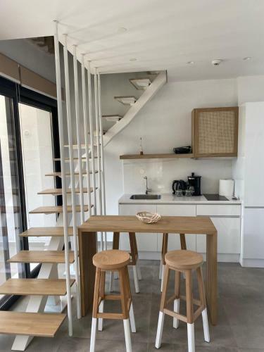 Nisea Beach Apartments