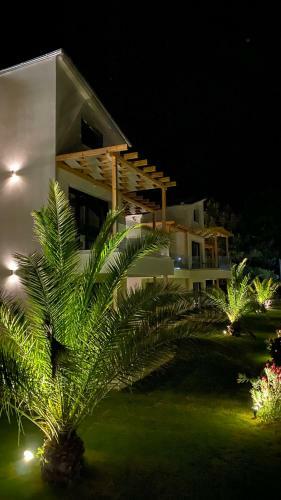 Nisea Beach Apartments