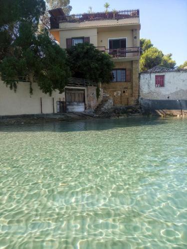 Nikos Panagiotareas House