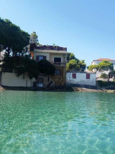 Nikos Panagiotareas House