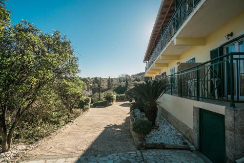 Aperanto Seaview Apartments