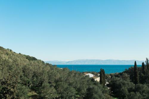 Aperanto Seaview Apartments