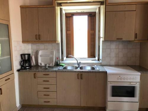 Mythos Suites-aphrodite Apartment