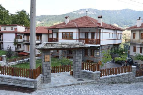 Hostal Nuca Guesthouse