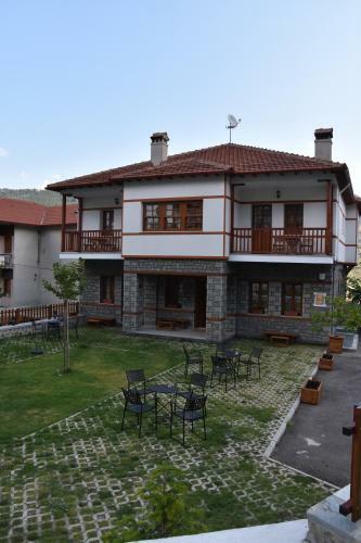 Hostal Nuca Guesthouse