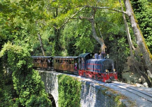Akrolithos Villa