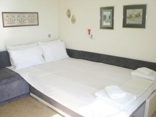 Metamorphosis - Halkidiki Apartment On The Beach