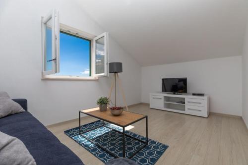 Apartments Empress