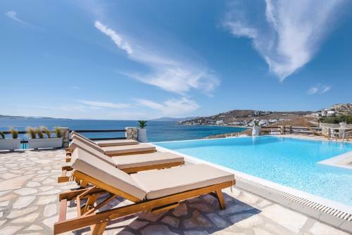 Villa Malou - 4 Bdrm Sea & Sunset View - Mg Villas