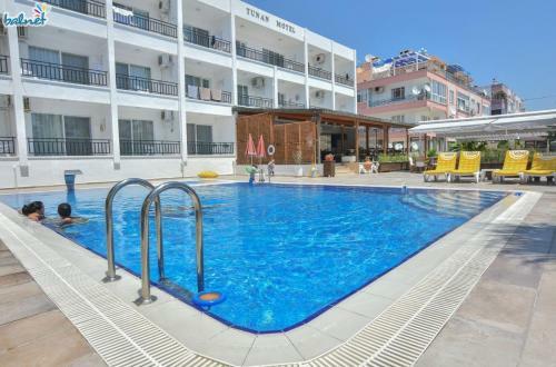 Hotel Tunan Motel