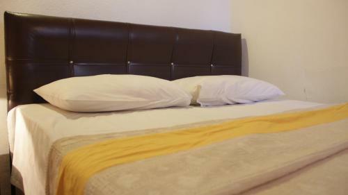 Hostal Ayfada Cafe & Pension