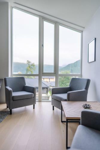 Modern Villas In Plush Town