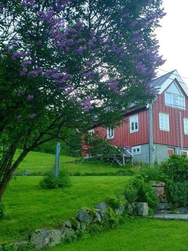 Kr�marvika Lodge