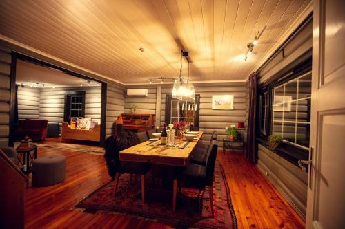 Sov Lodge, V�g�