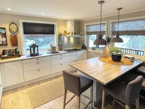 Holiday Home Vensla
