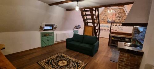 Fortnight Apartment