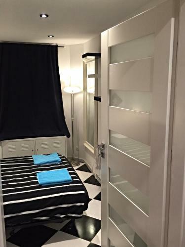 Apartment Bonerowska Lower Ground Floor