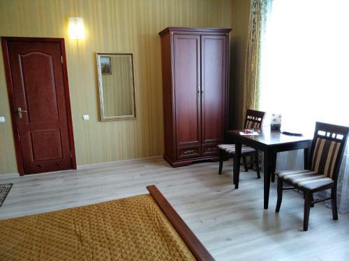 Hotel ? ????