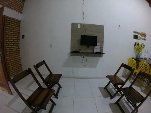 Casa Linda Com 2 Quartos, Ar E Piscina