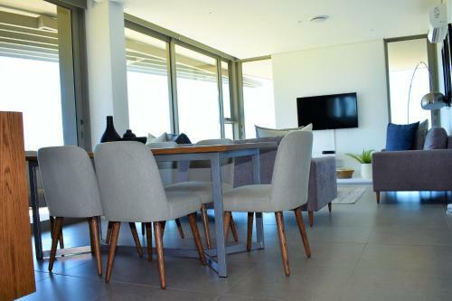 Apartamento 301 Pebble Beach Penthouse, Sibaya
