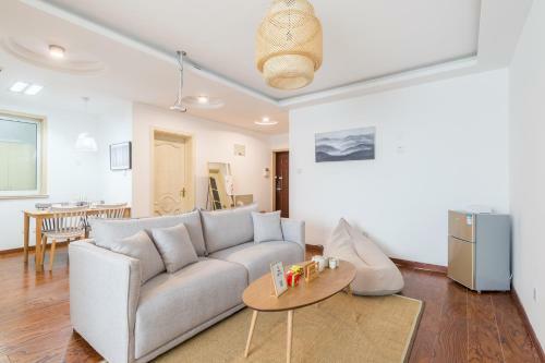 Hotel Qingdao Shinan�wusi Square�