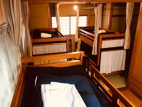 Hostal Ropeway St. Guesthouse