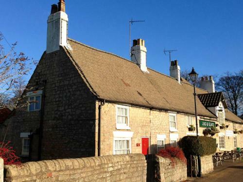 Jug &amp; Glass Cottage