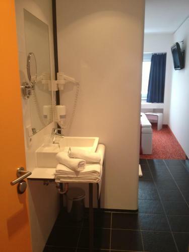 Hb1 Hotel