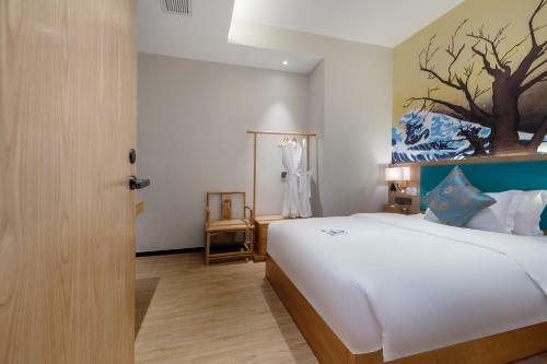 Hotel One House