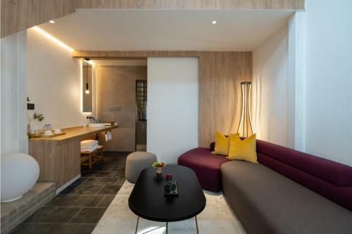 Hotel ????????