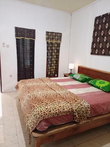 Hostal Ajik's Guest House