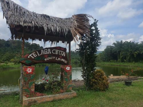 Telaga Cinta Bukit Lawang